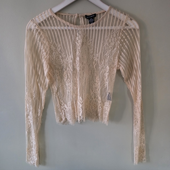 NWOT Revamped M Y2K Whimsigoth Romantic Coquette Girl Lace Mesh Crop Top - Picture 3 of 14